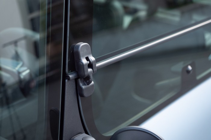 Die Fenster lassen sich wie bei der Ente aufklappen. (Foto: Martin Wolf/Golem.de)