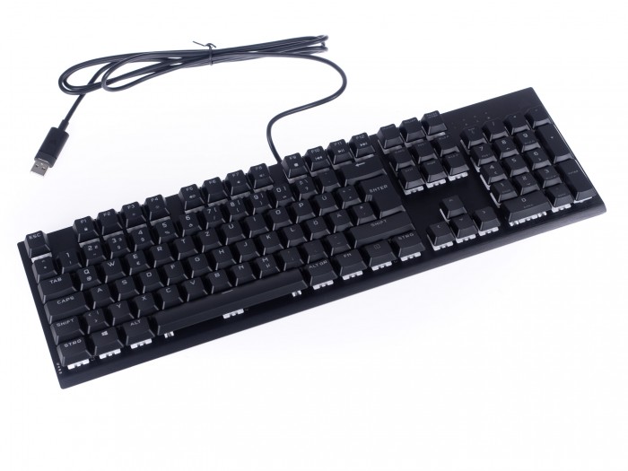 Die Corsair K60 RGB Pro ist eine 100-Prozent-Tastatur mit Nummernblock. (Bild: Martin Wolf/Golem.de)