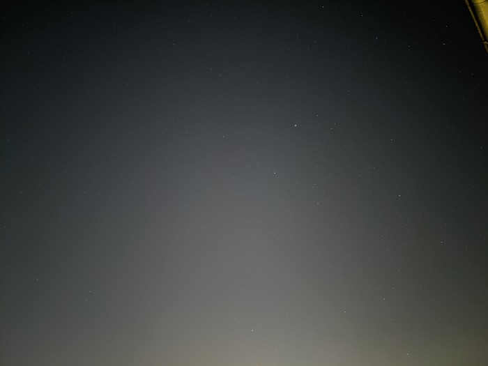 ... sondern auch wieder den Nachthimmel. (Bild: Tobias K&ouml;ltzsch/Golem.de)