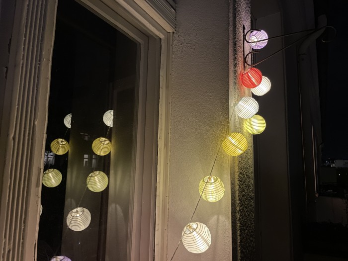 Nachtaufnahmen gelingen mit den neuen iPhones wieder sehr gut. (Bild: Tobias K&ouml;ltzsch/Golem.de)