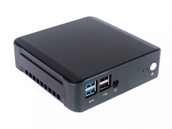 Der Librem Mini ist kompakt. Vorne bietet er vier USB-Anschlüsse. (Bild: Martin Wolf/Golem.de)