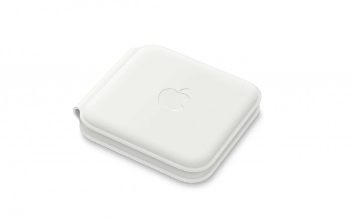 Zusammengeklappt ist das Magsafe Duo recht klein. (Bild: Apple/Screenshot: Golem.de)