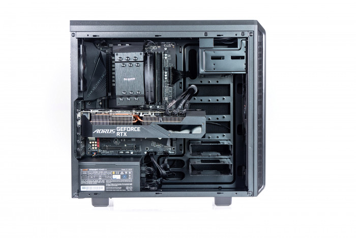 Golem Ultra mit Geforce RTX 3080 und Ryzen 9 5900X (Bild: Golem.de)