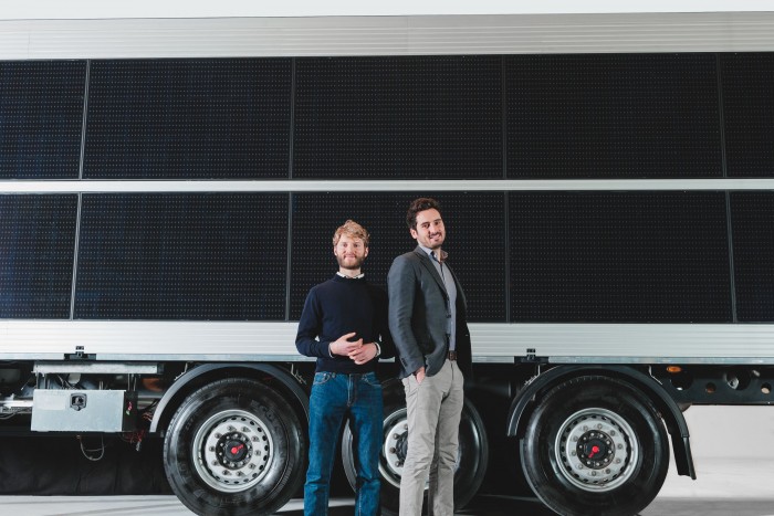 Eine neue Idee: ein Lkw-Hänger mit Solarzellen. Sie könnten ein Kühlaggregat betreiben. (Bild: Sono Motors)