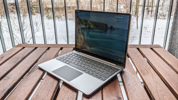 Surface Laptop Go (Bild: Oliver Nickel/Golem.de)