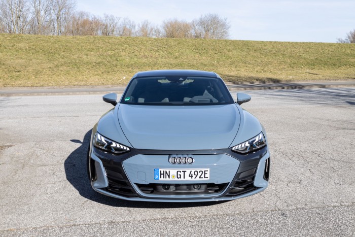 Das Auto basiert auf der J1-Plattform von Porsche. (Bild: Werner Pluta/Golem.de)