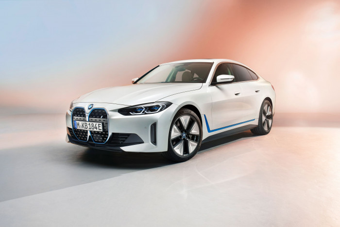 BMW i4 (Bild: BMW)