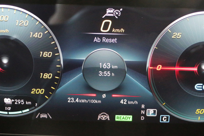 Der Durchschnittsverbrauch auf der Testfahrt ergab eine Reichweite von rund 300 Kilometern. (Foto: Friedhelm Greis/Golem.de)