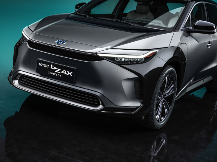 Auto Shanghai 2021: Toyota bZ4X Concept hat ein eckiges Lenkrad 