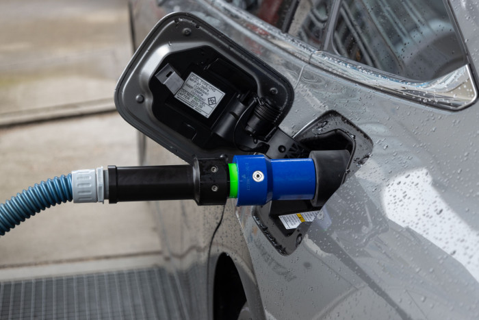 Das Tanken klappte problemlos. (Bild: Werner Pluta/Golem.de)