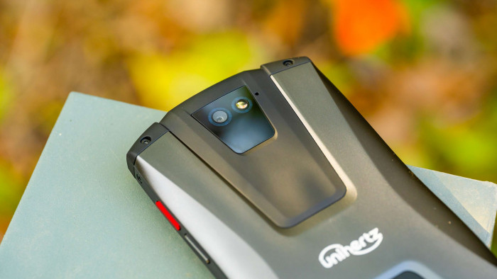 Auf der Rückseite ist eine 16-Megapixel-Kamera eingebaut. (Bild: Unihertz)