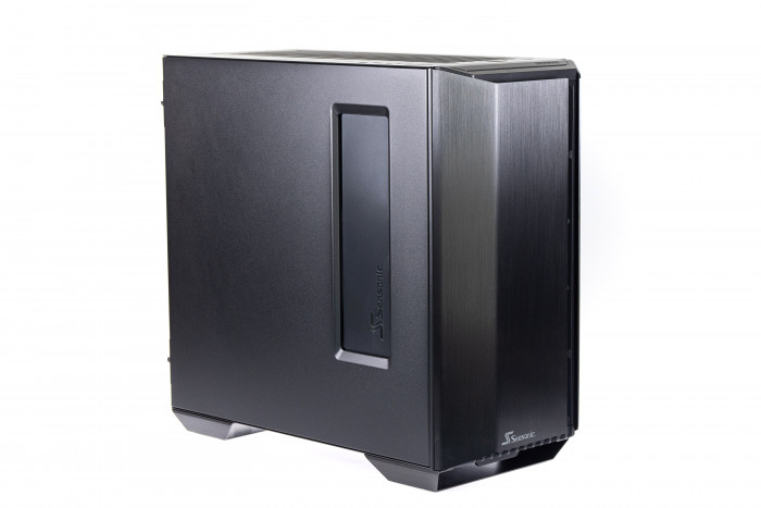 Seasonic Syncro Q704 (Bild: Martin Wolf/Golem.de)