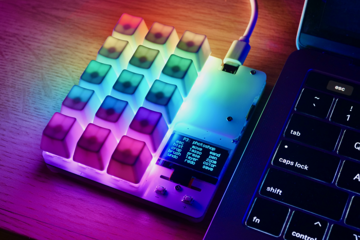 Duckypad: Mechanisches Tastenpad ermöglicht Makros und Tastenkürzel ...