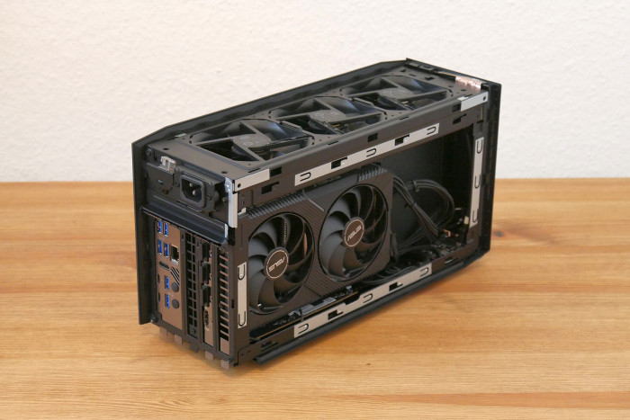 Beast Canyon geöffnet von hinten (Bild: Golem.de)