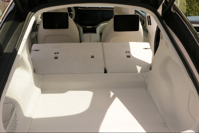 Mit umgeklappten Rücksitzen vergrößert sich das Volumen auf 1.770 Liter.  (Foto: Friedhelm Greis/Golem.de)