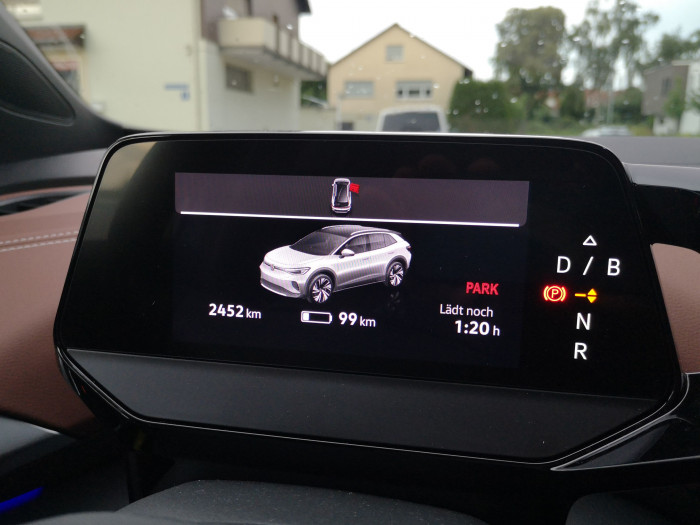 Die Instrumentenanzeige für den Fahrer (Bild: Werner Pluta/Golem.de)