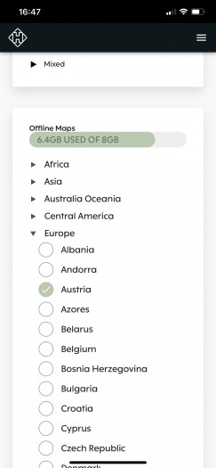 Das gibt es mehr oder weniger bei allen Bike-Navis: die Kartenverwaltung. (Bild: Hammerhead/Screenshot: Golem.de)