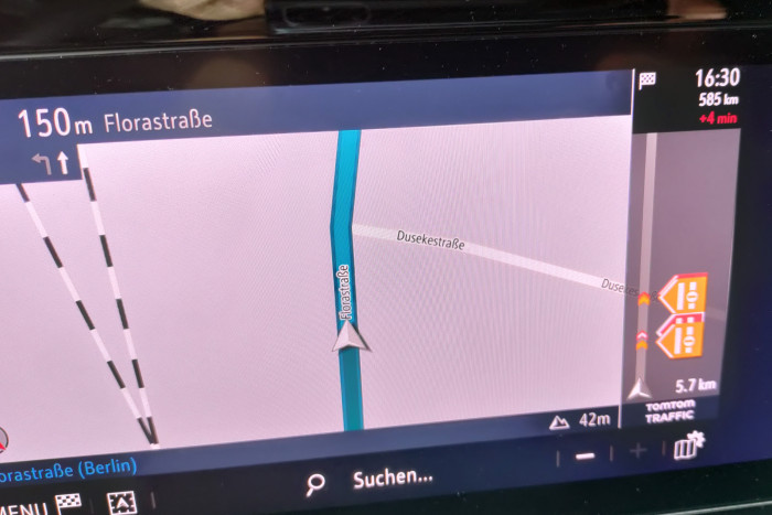 Leider zeigt die Routenplanung nicht die erforderlichen Ladestopps an. (Foto: Friedhelm Greis/Golem.de)