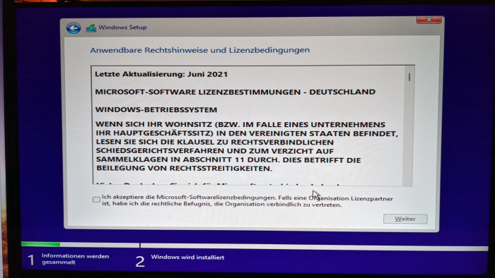 Anschließend können wir Windows 11 installieren. (Bild: Oliver Nickel/Golem.de)