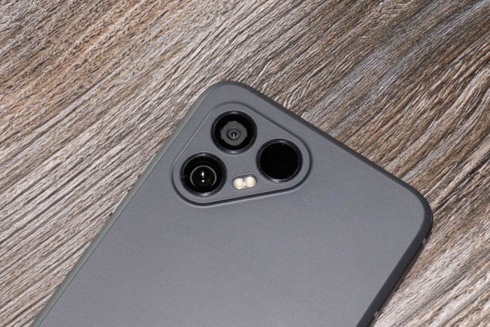 Die Kamera hat erstmals bei Fairphone zwei Objektive. (Bild: Tobias K&ouml;ltzsch/Golem.de)