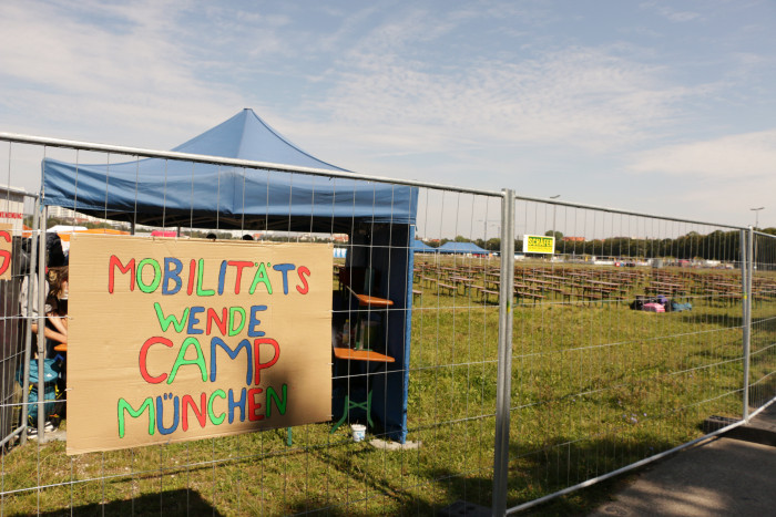 Die IAA-Kritiker haben auf der Theresienwiese ein Mobilitätscamp organisiert. (Foto: Friedhelm Greis)