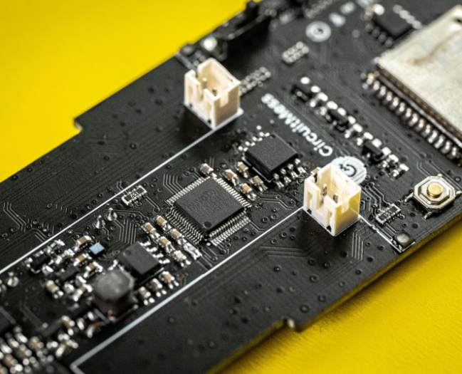 Circuitmess Batmobile (Bild: Circuitmess)