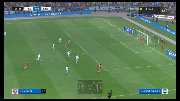 Im Karrieremodus stürmt der FC Bayern in Richtung gegnerisches Tor. (Bild: EA Sports / Screenshot: Golem.de)