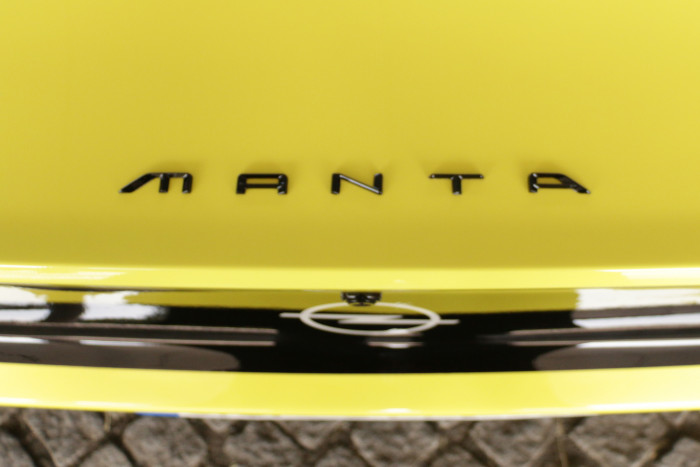 Der neue Schriftzug ist nicht original und wirkt moderner. (Foto: Friedhelm Greis/Golem.de)