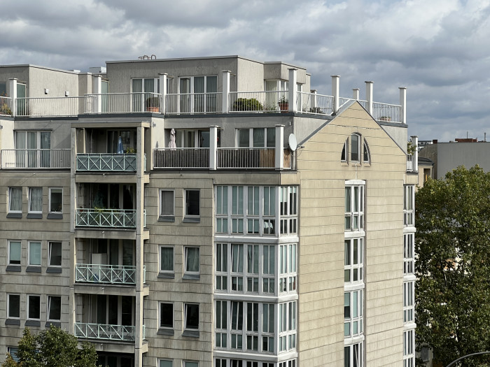 Die Telekamera hat jetzt eine dreifache Vergrößerung. (Bild: Tobias Költzsch/Golem.de)
