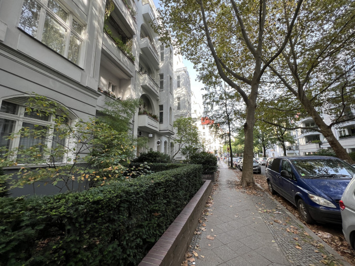 Ein mit der Superweitwinkelkamera aufgenommenes Foto (Bild: Tobias Költzsch/Golem.de)