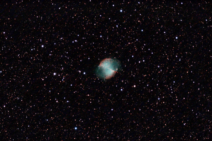 Objekt: Hantel-Nebel - direkt aus der Stellina-App mit circa 20 Minuten Belichtungszeit (Bild: Mario Keller)