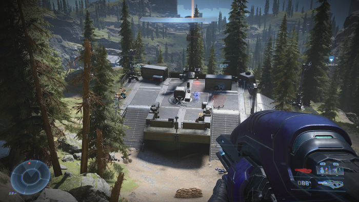 Von oben kundschaften wir auf Zeta eine feindliche Station aus. (Bild: Microsoft/Screenshot: Golem.de)