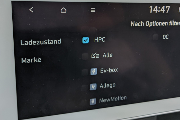 So lassen sich Ladestationen je nach Leistung und Anbieter auswählen. (Foto: Friedhelm Greis/Golem.de) 