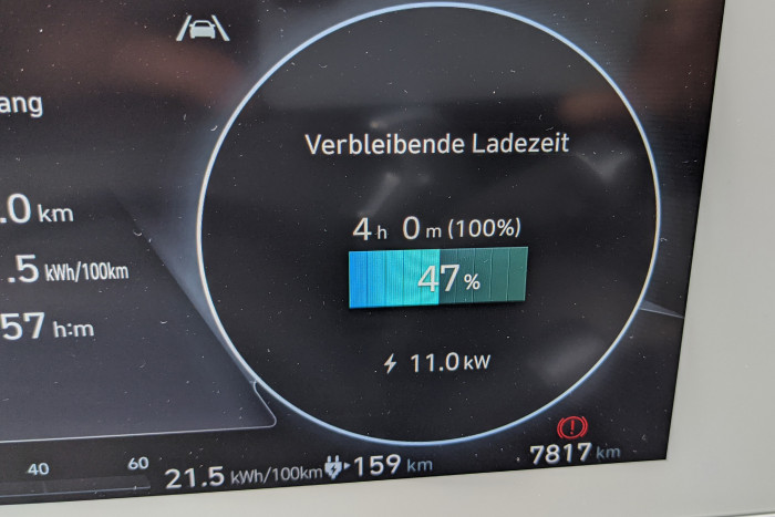 Bei Wechselstrom liegt die maximale Ladeleistung bei 11 kW. (Foto: Friedhelm Greis/Golem.de) 