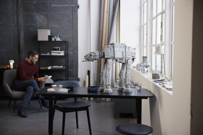 Lego Star Wars UCS AT-AT (Bild: Lego)