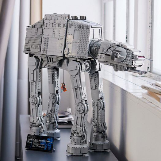Lego Star Wars UCS AT-AT (Bild: Lego)