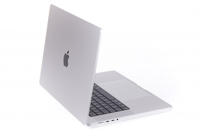 Macbook Pro 16 (Bild: Martin Wolf/Golem.de)