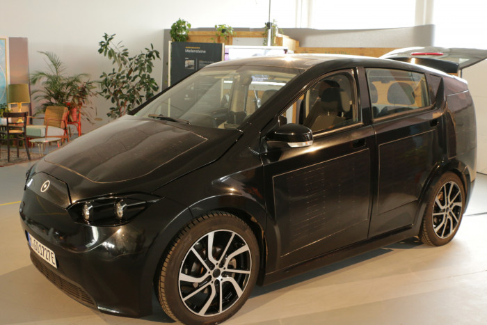 Der nächste Prototyp nutzte bereits selbst entwickelte Solarzellen. (Foto: Friedhelm Greis/Golem.de)