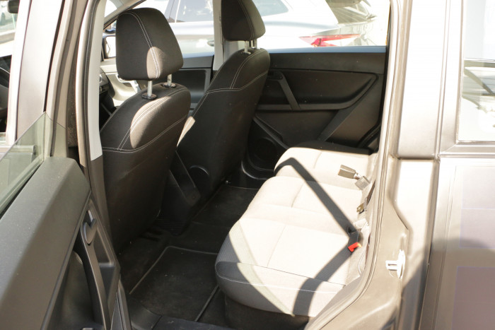 Das Fahrzeuginnere ist schlicht und ohne viel Schnickschnack. (Foto: Friedhelm Greis/Golem.de)