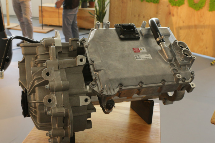 Der Antrieb mit 120 kW (162 PS) stammt von Continental. Der Sion wird bei 140 km/h abgeregelt. (Foto: Friedhelm Greis/Golem.de)