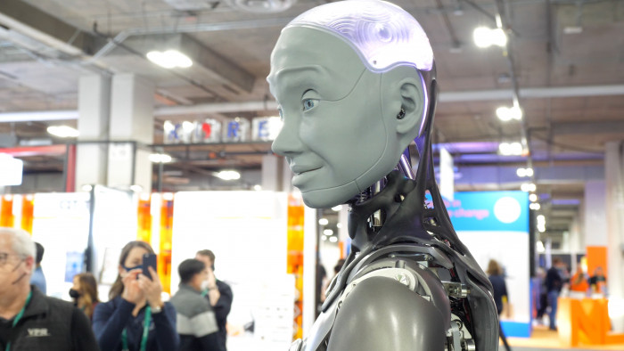 Der Roboter Ameca auf der CES 2022 (Bild: Martin Wolf/Golem.de)