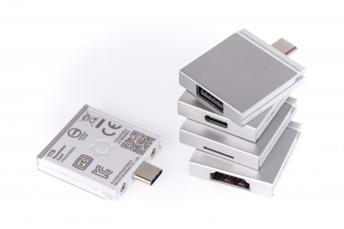 Das nennen wir Anschlussvielfalt! (Bild: Martin Wolf/Golem.de)