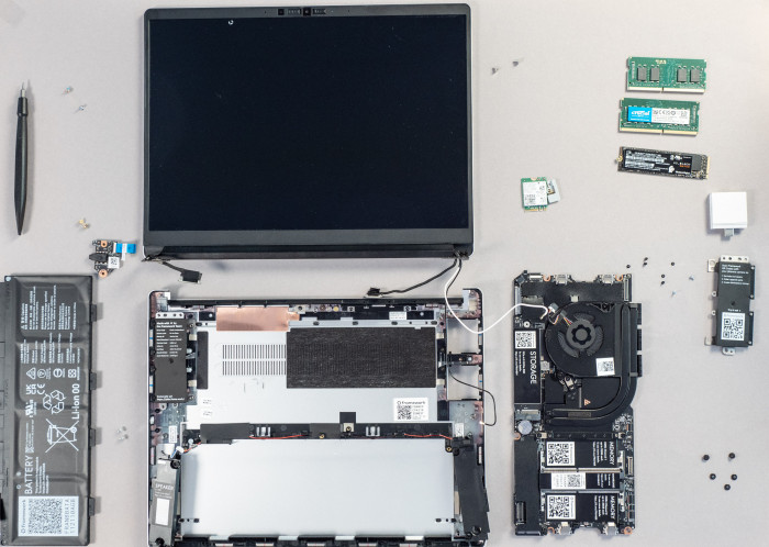 Das Gerät lässt sich schnell auseinanderbauen. (Bild: Martin Wolf/Golem.de)