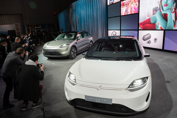 Es basiert auf der Limousine S 01, die 2020 präsentiert wurde. (Bild: Martin Wolf/Golem.de)