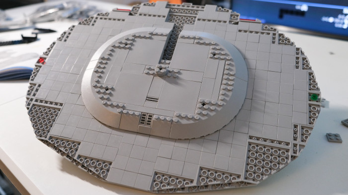 Aufbau der USS Enterprise-D 104184 von Bluebrixx (Bild: Oliver Nickel/Golem.de)