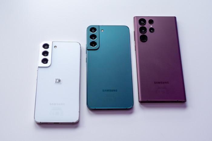 Das Galaxy S22, Galaxy S22+ und Galaxy S22 Ultra (Bild: Martin Wolf/Golem.de)