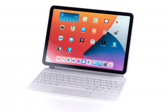 Auch das Magic Keyboard des iPad Pro 11 Zoll lässt sich mit dem iPad Air verwenden. (Bild: Martin Wolf/Golem.de)