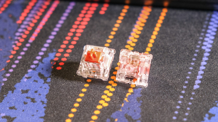 Die linearen Glorious Fox Switches ähneln Gateron Reds.