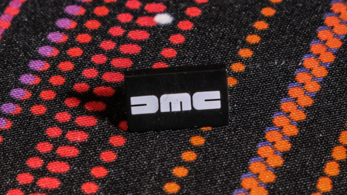 Aufbau des Lego DeLorean 10300 (Bild: Oliver Nickel/Golem.de)