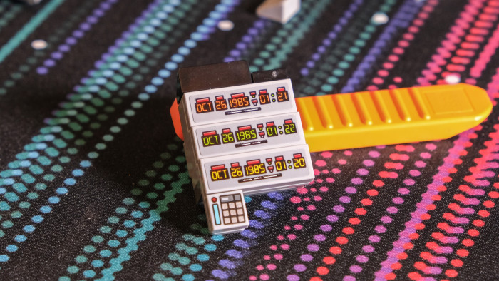 Aufbau des Lego DeLorean 10300 (Bild: Oliver Nickel/Golem.de)